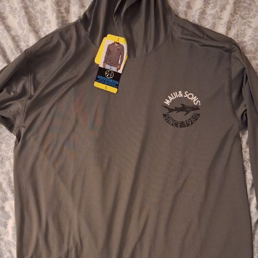 Maui and Sons Gray Long Sleeve Tee